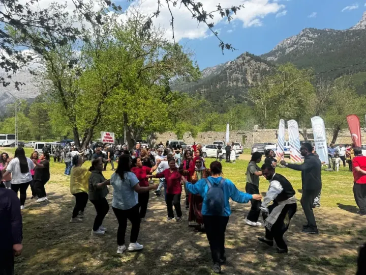 Belemedik’te Hıdırellez Büyüsü: Başkan Ali Avan ve Tahtacılar Bir Arada!