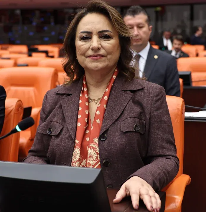 Suriye’ye insani koridor çağrısı