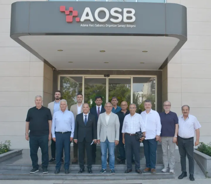 Adana’da Dev Ekonomi Buluşması: AYAMDER’den Güven Tazeleyen AOSB Başkanı Bekir Sütçü’ye Tebrik Ziyareti