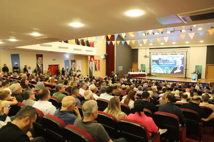 AK Parti Adana Teşkilatında Birlik ve Beraberlik Vurgusu