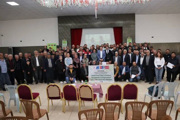 Karaisalı’da "Güvenli Tarım" Seferberliği: 100 Üreticiye Traktör Eğitimi Verildi!