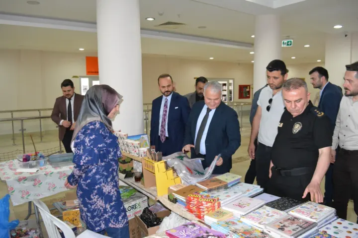 Ceyhan’da Kitap ve Kariyer Günleri Başladı