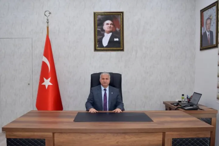 Ceyhan Kaymakamı Ramazan Kurtyemez’den 15 Temmuz Mesajı: "Tarihin En Büyük Kahramanlık Destanı"