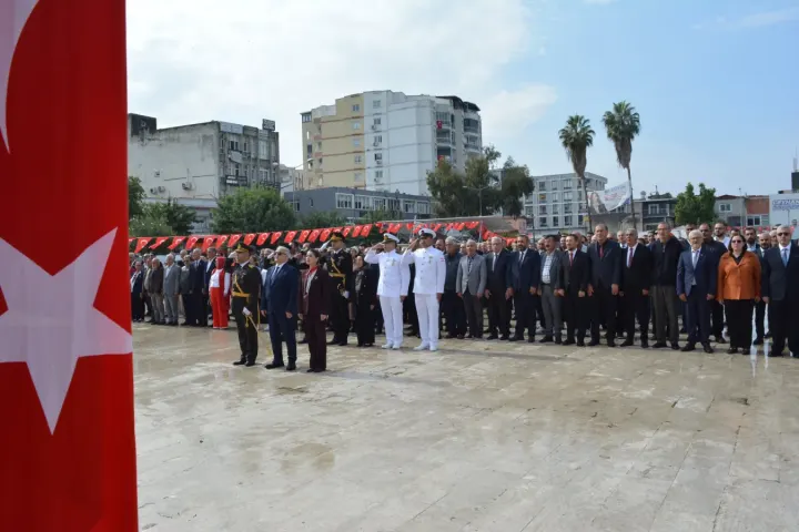 Ceyhan’da 29 Ekim Cumhuriyet Bayramı Coşkusu: 103. Yıl Gururla Kutlandı