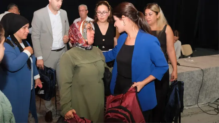 Ceyhan Belediyesi’nden Eğitime Dev Destek: 2 Bin 500 Öğrenciye Kırtasiye Seti Dağıtıldı
