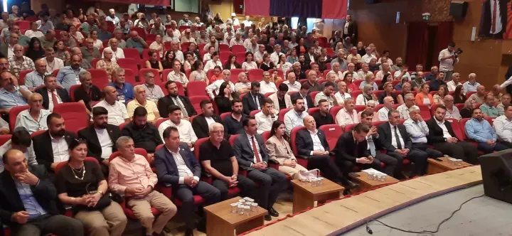 CHP Ceyhan'da Demokrasi Şöleni Yaşandı