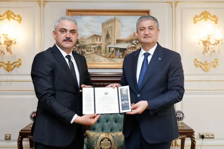 Pozantı’da Kurtuluş Gururu: Başkan Ali Avan, Vali Mustafa Yavuz’u Makamında Ziyaret Etti