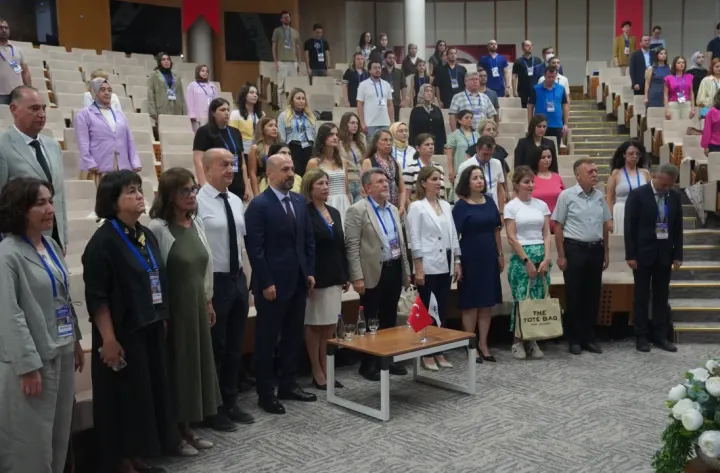 22. Çukurova Pediatri Kongresi Mithat Özsan Amfisi’nde Başladı!