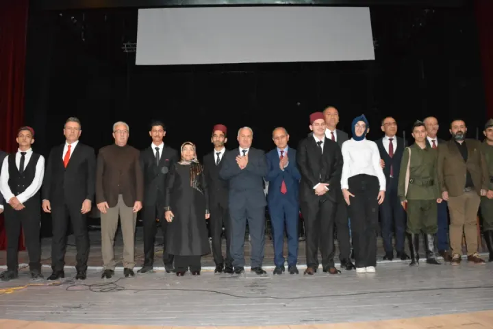 Ceyhan’da Milli Gurur: İstiklal Marşı’nın Kabulü ve Mehmet Akif Ersoy Dualarla Anıldı