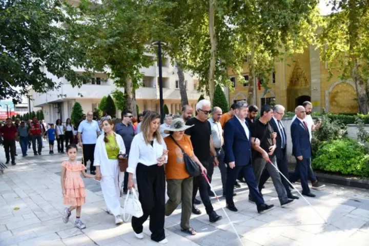 Osmaniye Belediyesi, Beyaz Baston Farkındalık Yürüyüşü Düzenledi