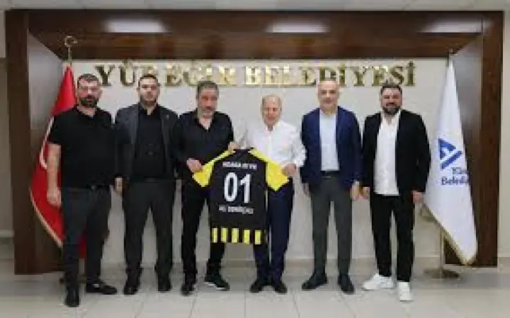 Adana 01 FK Yönetimi, Başkan Vekili Güngör Geçer’i Ziyaret Etti