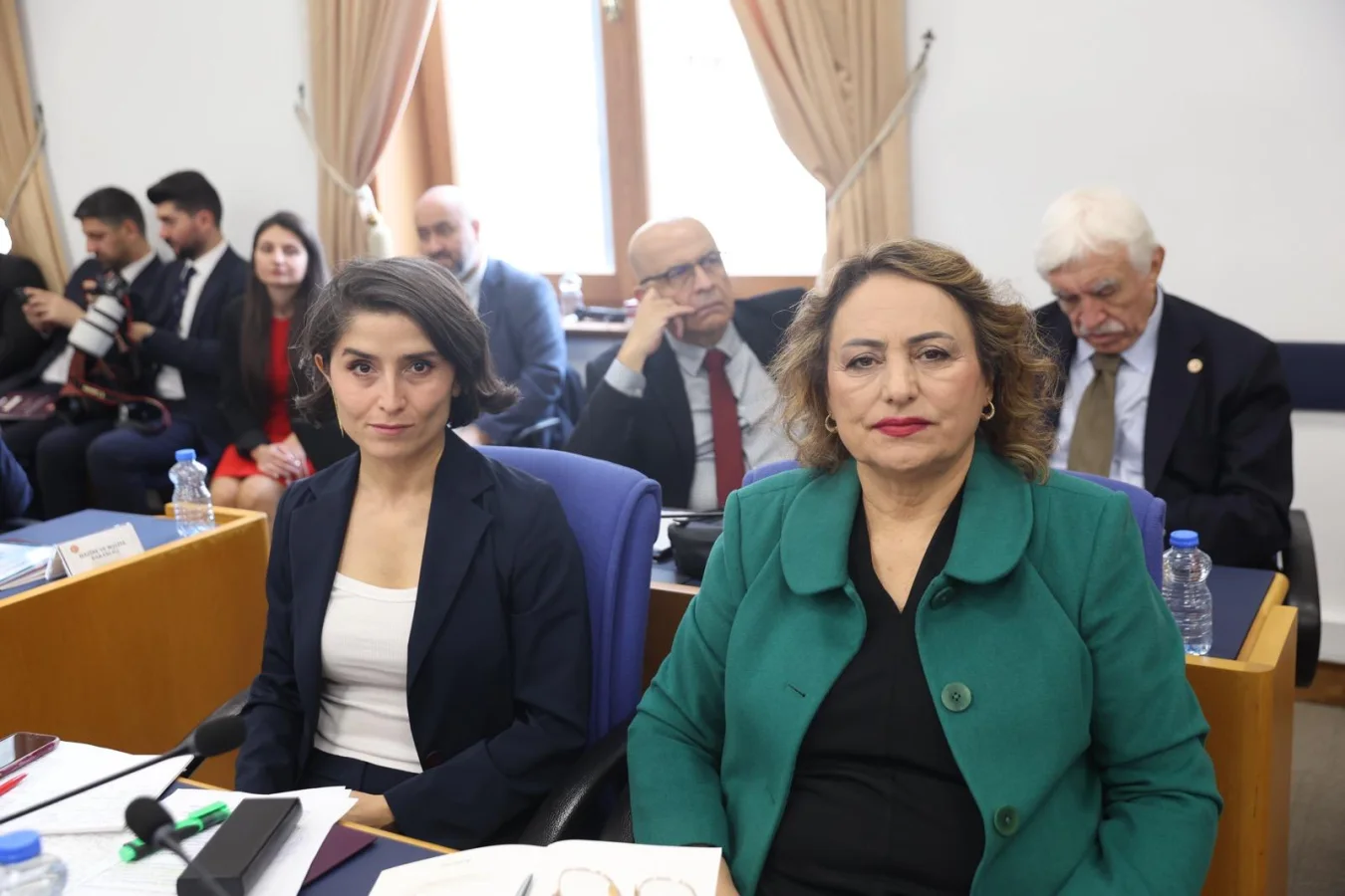 "Emekliye Kaynak Seçim Yaklaşınca mı Bulundu? Hayırdır, Seçimler mi Yaklaşıyor?"