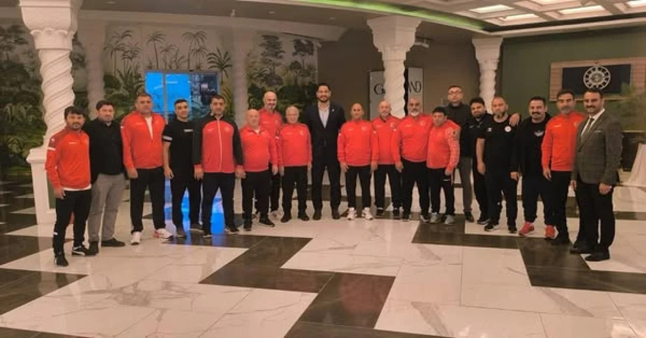 Güreş Milli Takım Kampına Anlamlı Ziyaret: Taha Akgül’den Destek Mesajı