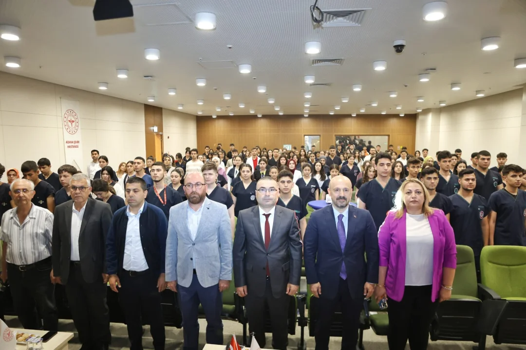 Adana’da Gençlere Sağlıkta Girişimcilik Eğitimi: 