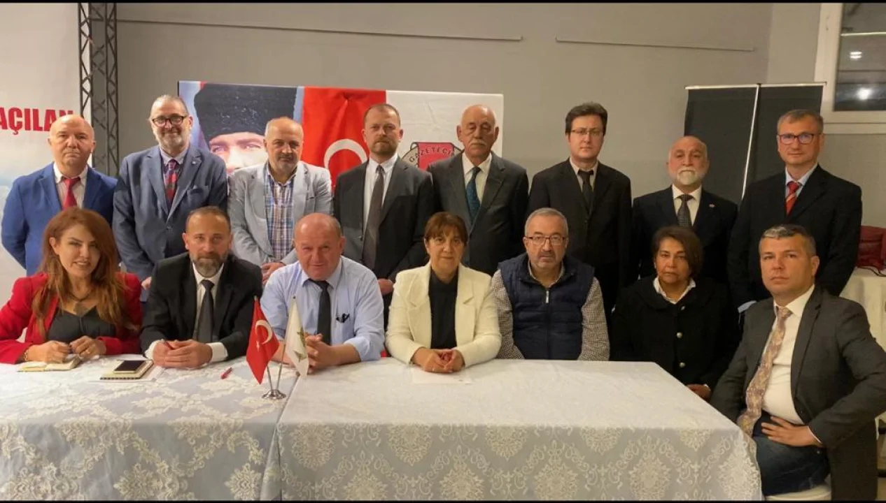 Esendemir, “Hiç kimse gazetecileri zan altında bırakamaz”