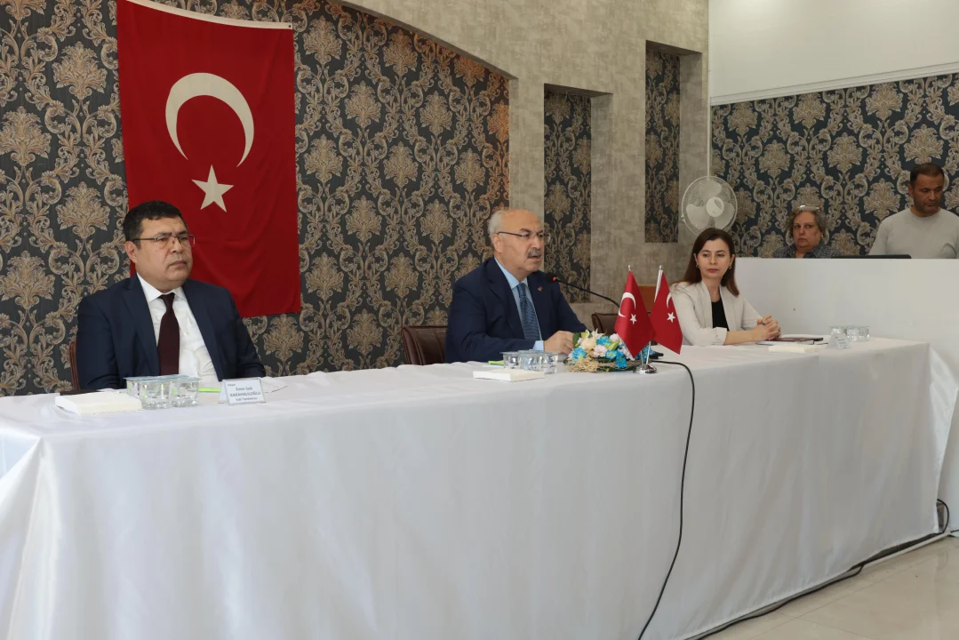 İl Sağlık Müdürü Halil Nacar, Vali Köşger’in Pozantı Programına Katıldı