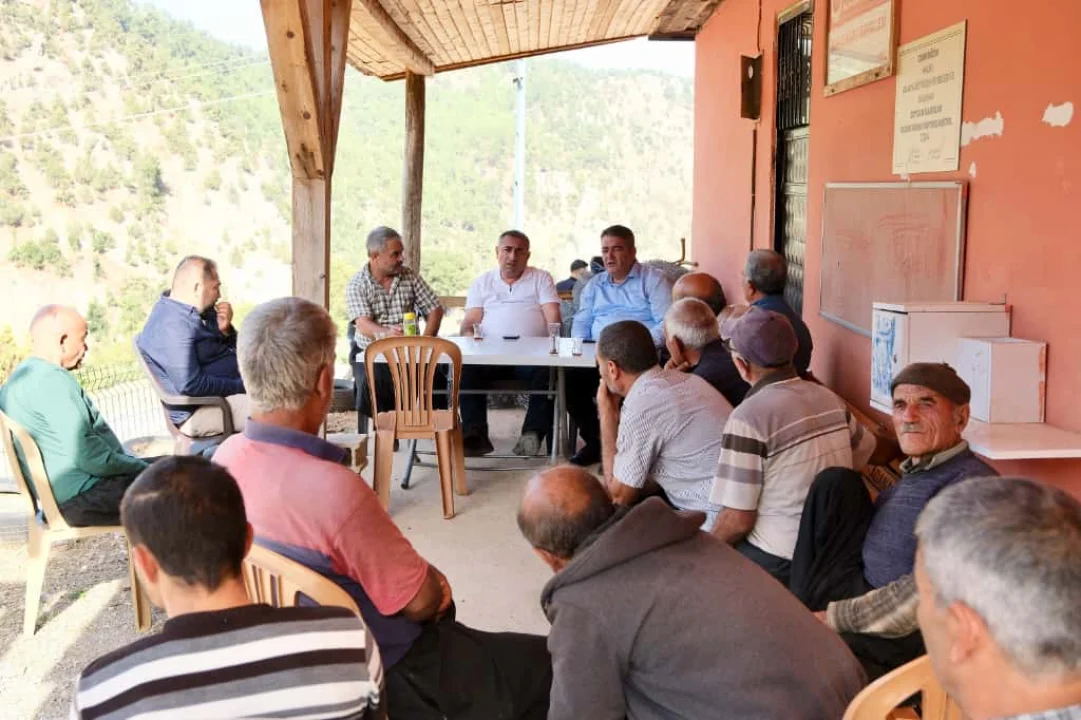 Güngör Geçer, Aladağ ve köylerinde halkla buluştu