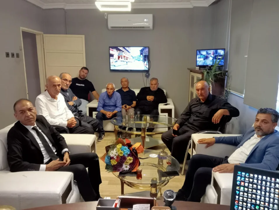 MHP Ceyhan İlçe Başkanı Semih Aksoy’dan Gazeteciler Derneği’ne Ziyaret
