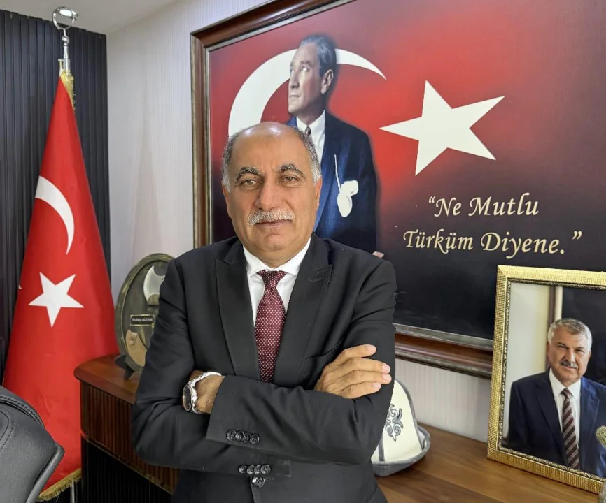 “Cumhuriyetin değerlerine daha sıkı sarılalım”
