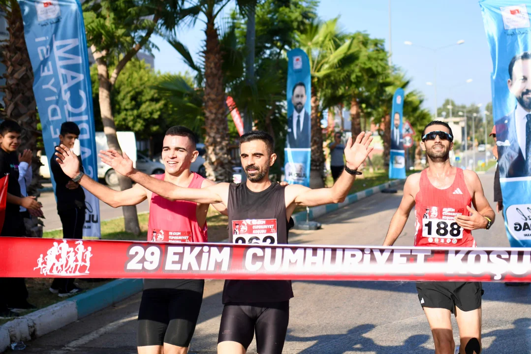 Sarıçam’da Cumhuriyet Coşkusu “Koşu”yla Taçlandı!