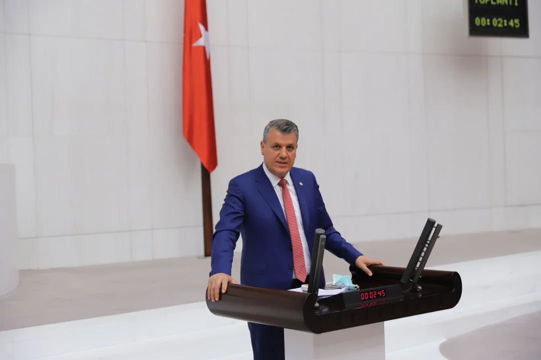 CHP’li Barut: “Mağdur çiftçilerin sesini duyun, hurma ve greyfurt üreticilerini yok saymayın”