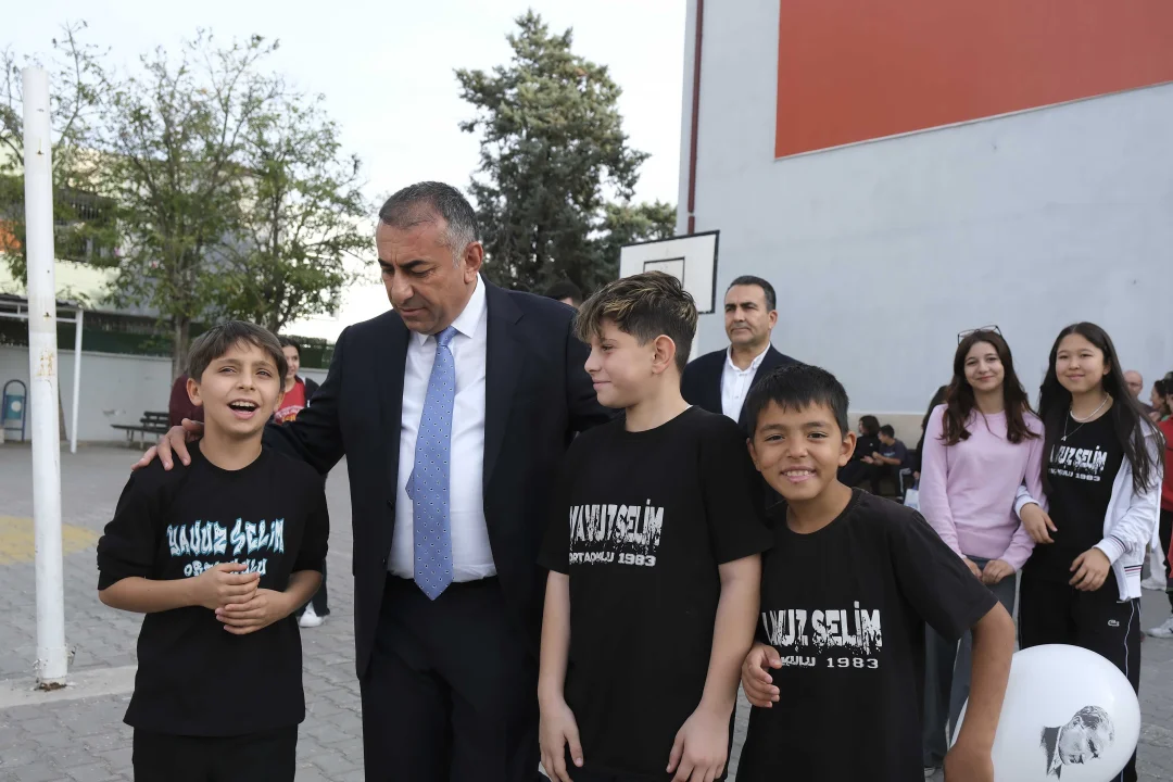 GÜNGÖR GEÇER’DEN ÖĞRETMENLER GÜNÜ KUTLAMASI