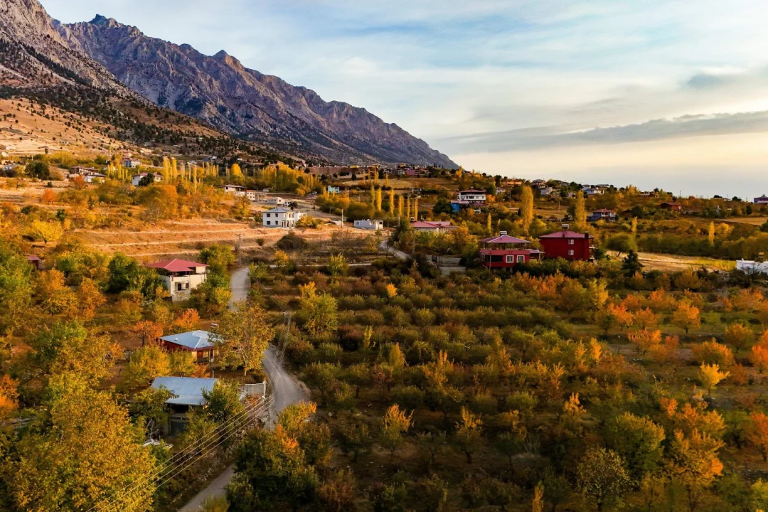 Pozantı’da Sonbahar Turizmi Genişliyor: Yeni Rotalar Köylere Açılıyor