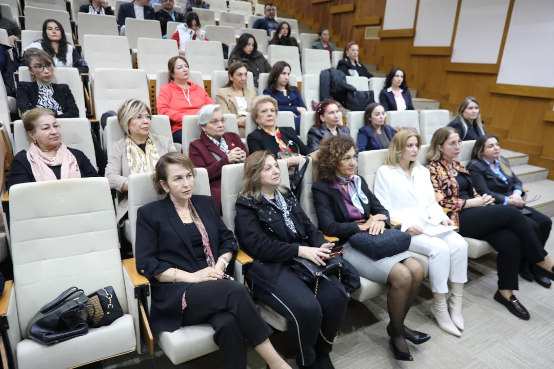 ÇÜ’de “Şiddet ve Baş Etme Yolları” Etkinliği Düzenlendi