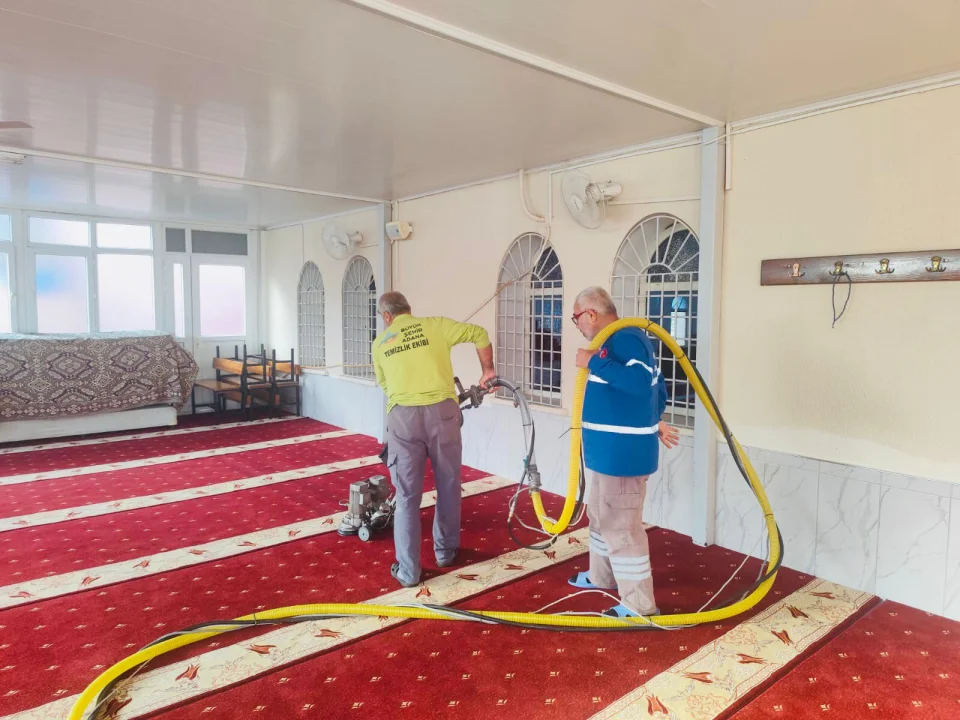 Tertemiz Bir Yumurtalık: Camilerde Kapsamlı Temizlik Çalışması Tamamlandı
