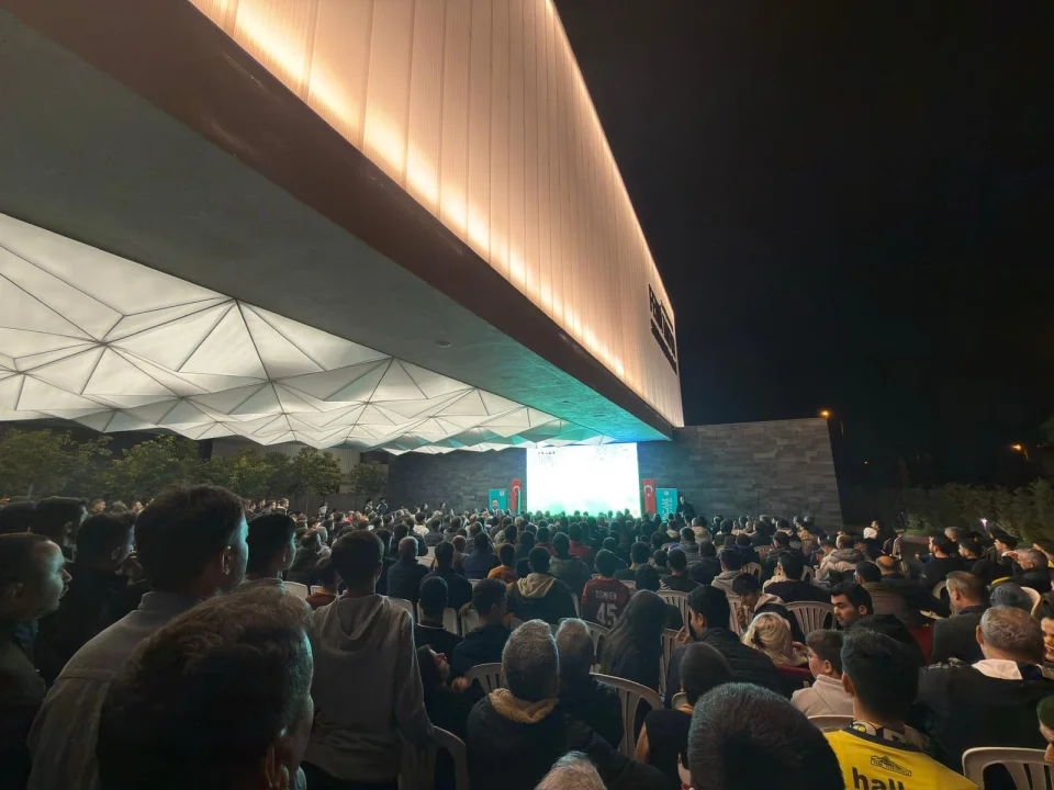 Sarıçam’da Derbi Coşkusu Başkan Uludağ’la Zirveye Çıktı