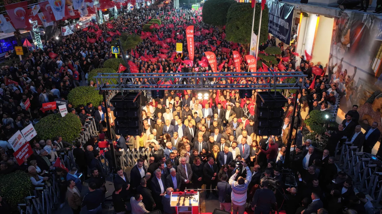 10 bini aşkın Adanalı Zeydan Karalar’ın serbest bırakılması çağrısında bulundu