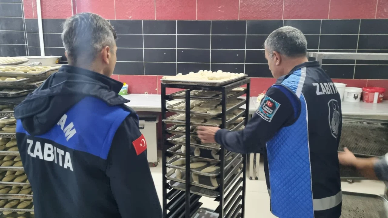 Sarıçam’da Kuralsızlığa Geçit Yok: Zabıta Ekiplerinden İşletmelere Sıkı Denetim