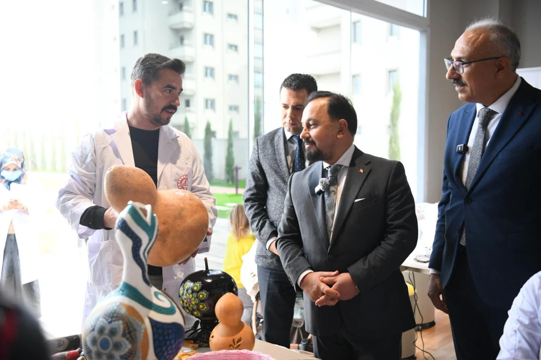 Sarıçam Belediyesinin Aile Yılında “Atıktan Sanata” Projesine Yoğun İlgi