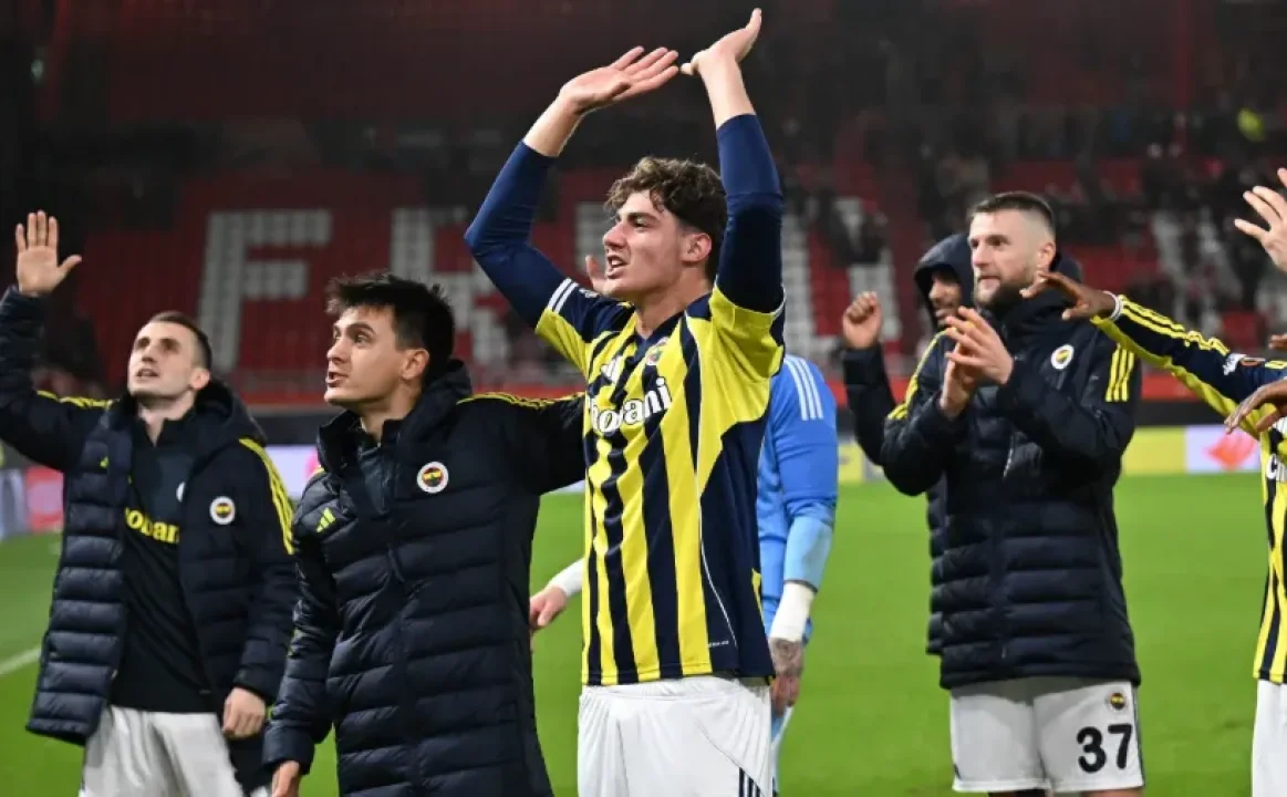 ADANALI EFE FENERBAHÇE’DE KENDİNİ KANITLADI