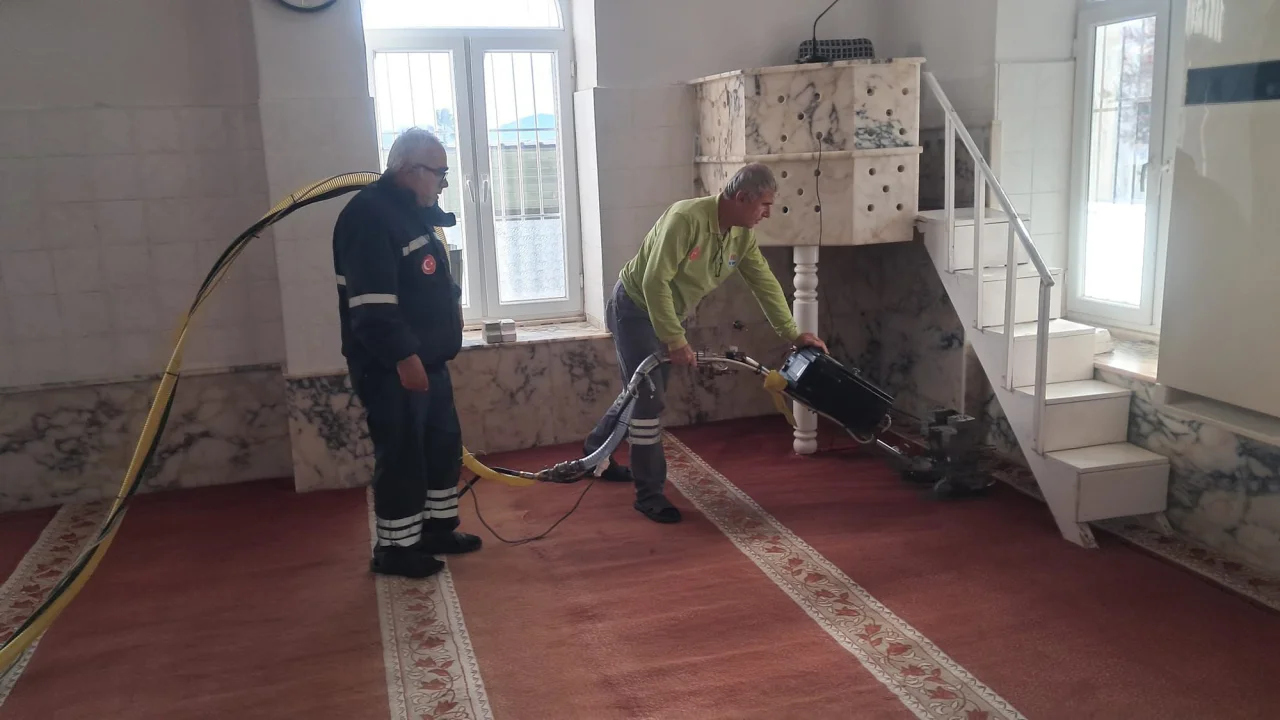 YUMURTALIK’TA HİJYEN VE HALK SAĞLIĞINDA TAVİZ YOK