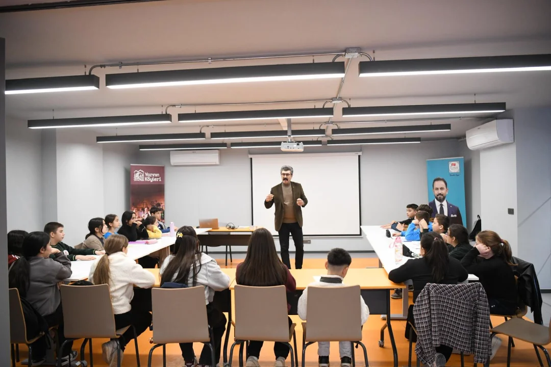 Sarıçam’da Eğitime Güçlü Destek: Kırsal Mahallelerde 84 Çocuğa İngilizce Eğitimi