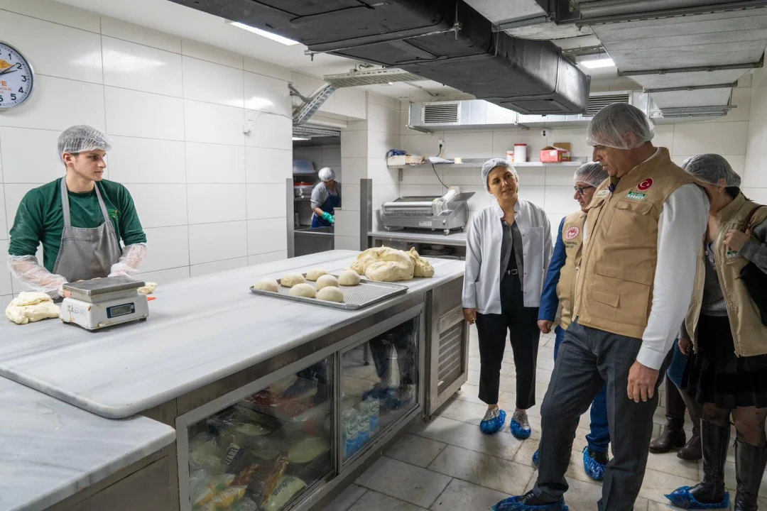 Adana’da Gıda Denetimleri Sıkılaşıyor: İl Müdürü Bayazıt Sahada