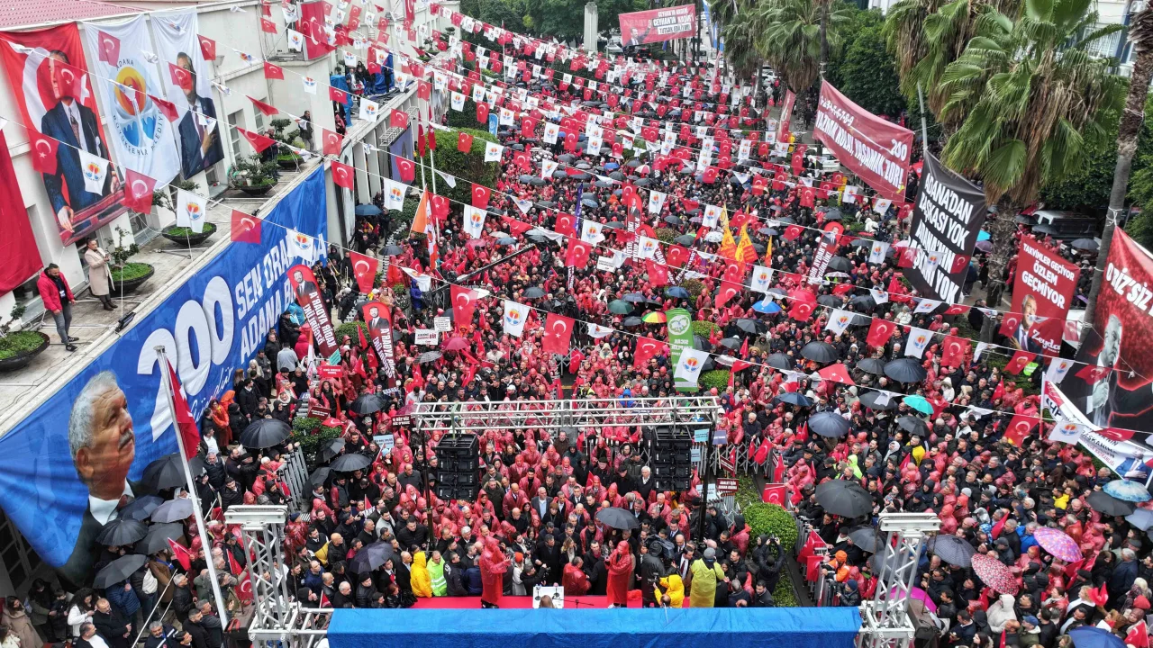On Binlerce Adanalı Zeydan Karalar İçin Adalet ve Özgürlük Dedi