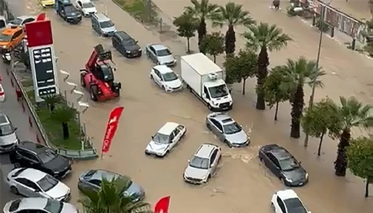 Adana’da Sel Tepkisi: “Önlem Alınmadı, Vatandaş Mağdur Oldu”