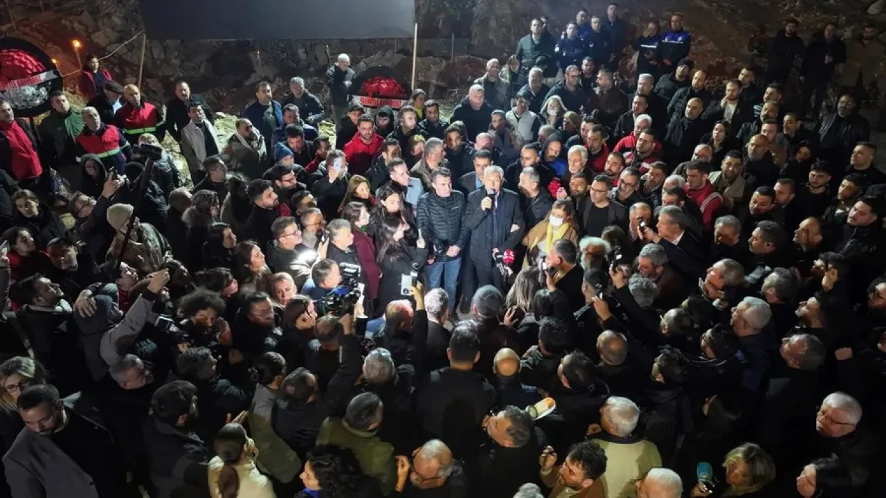 Tahliye Edilen Zeydan Karalar, 6 Şubat Anmasında Adanalılarla Buluştu