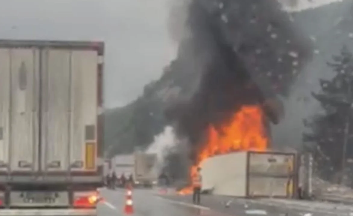 Pozantı – Adana Otoyolunda Tır Kazası: 1 Yaralı