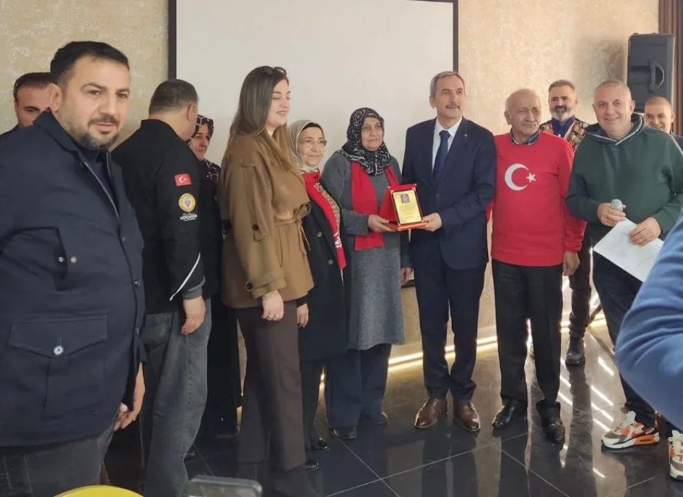 Ceyhanlı Şehit Annesi Aysel Gerekli’den “1000 Yıllık Vefa” Yarışmasında Birincilik