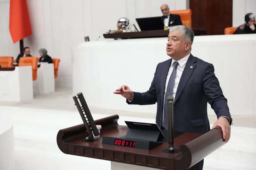 Esnaf Kefalet Kredilerinde Çifte Standart İddiası: Sadullah Kısacık Meclis'te Tepki Gösterdi