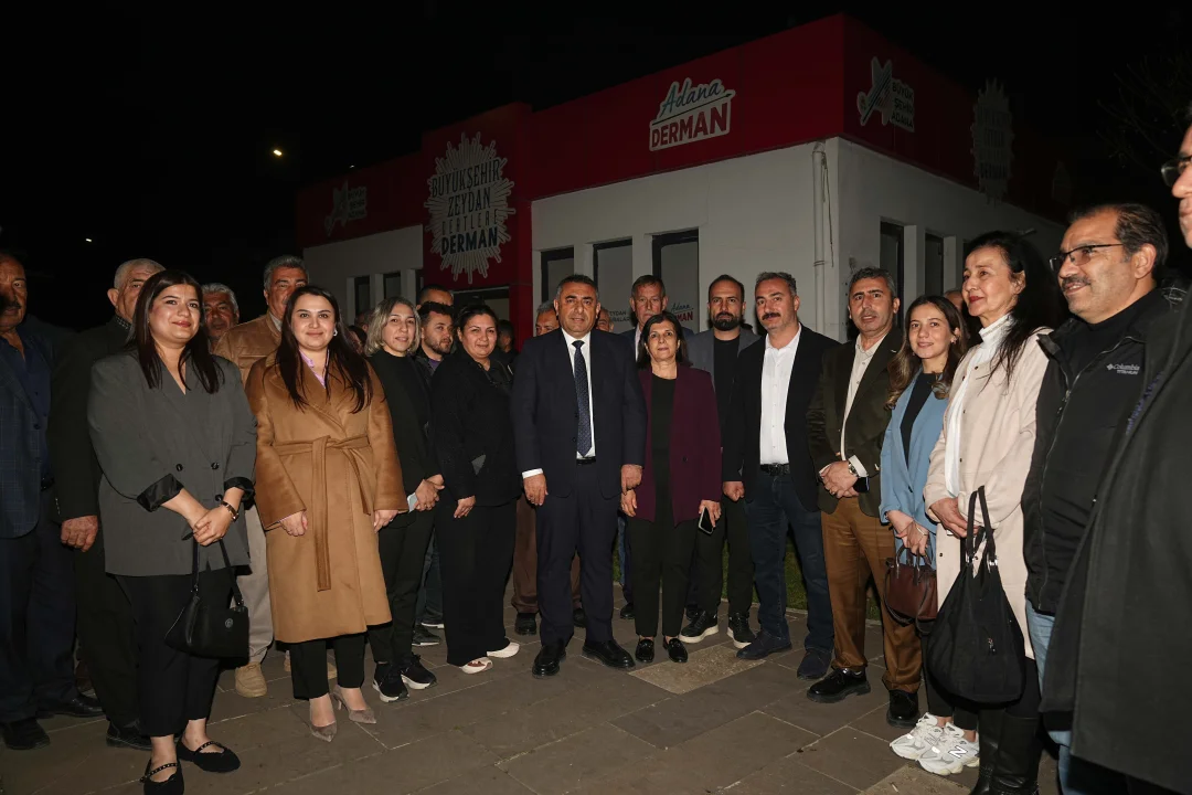 Kozan’da Dev İftar Sofrası: Binlerce Vatandaş Aynı Sofrada Buluştu