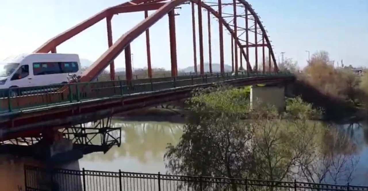 Ceyhan’ın Tarihi Demir Köprüsü Yenileniyor: Büyükşehir İhaleye Çıkıyor