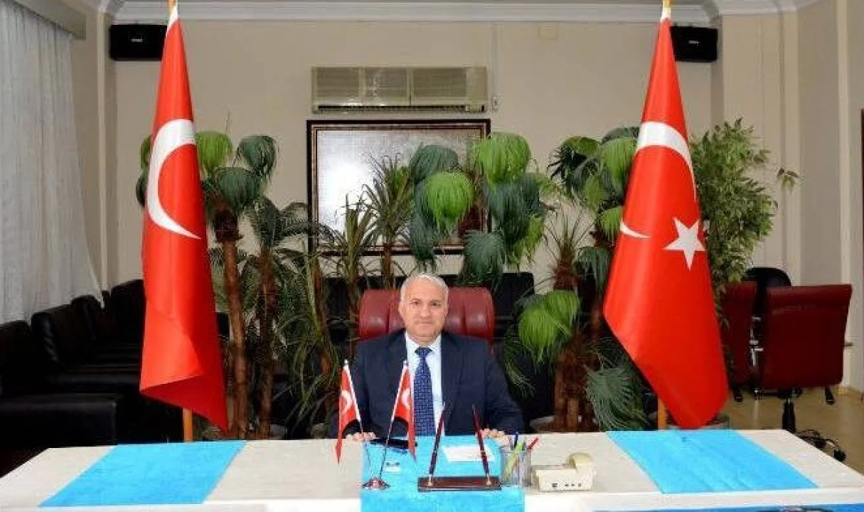 Ceyhan Kaymakamı Ramazan Kurtyemez’den Duygusal Anneler Günü Mesajı