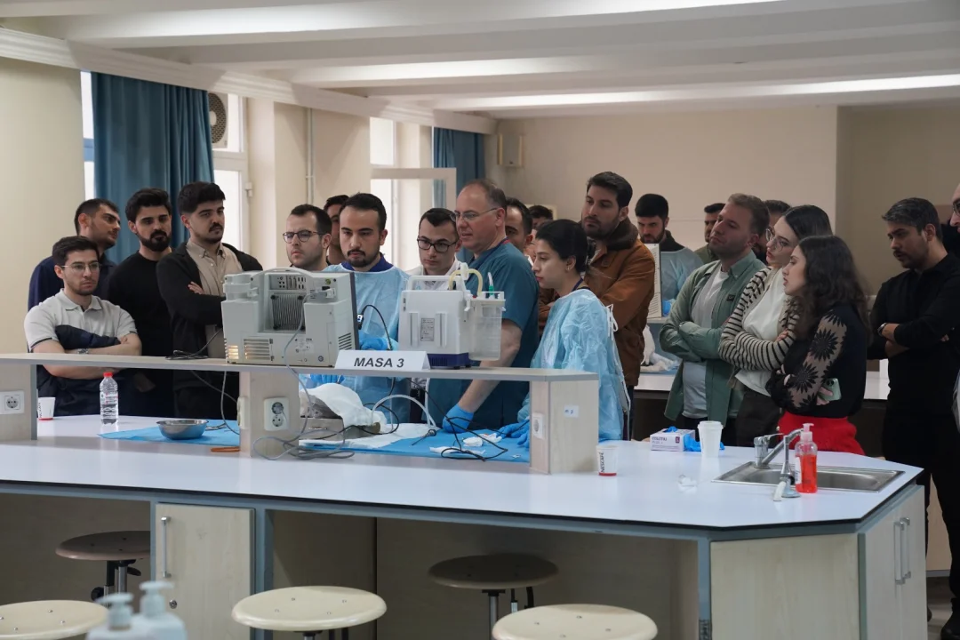 Adana’da Tıp Dünyasının Dev Buluşması: 23. Videokonferanslar Kongresi Başladı!