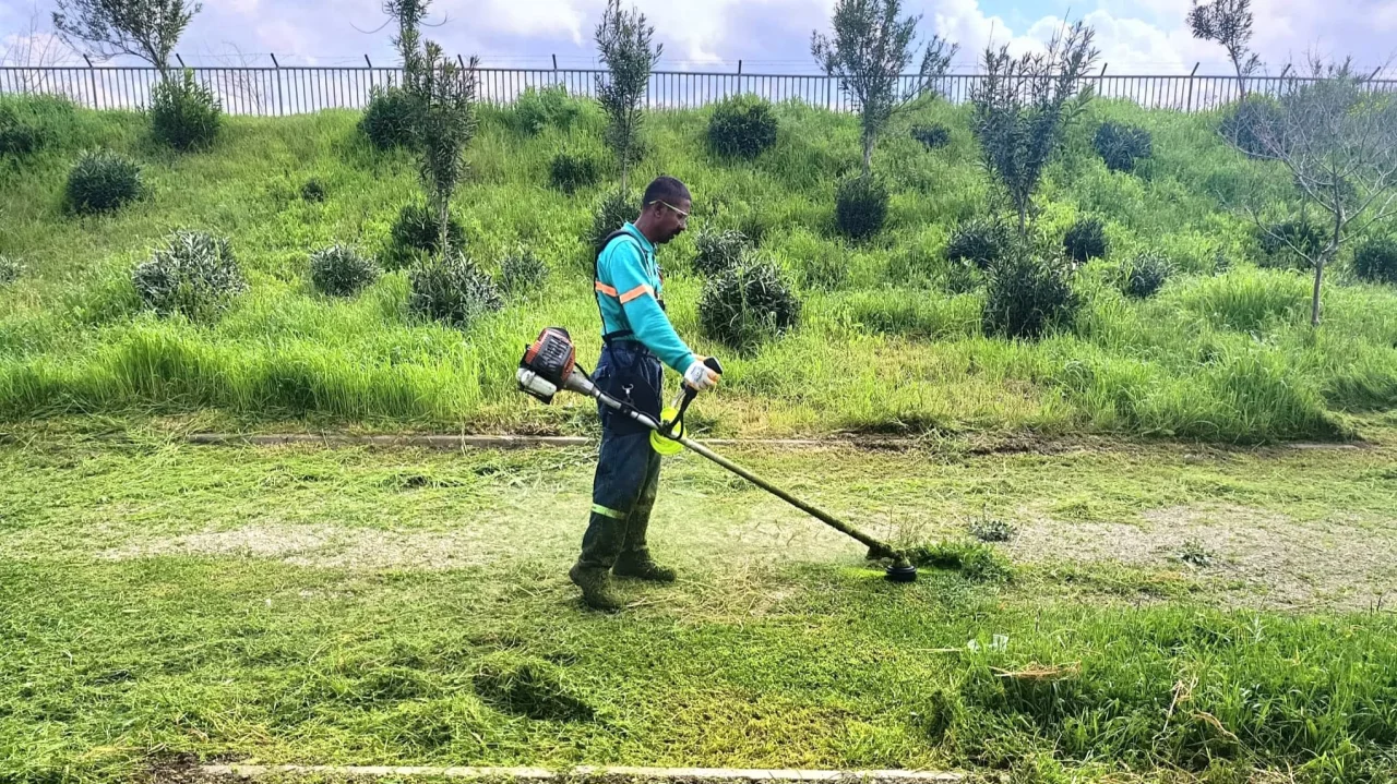 Ceyhan’da Yaz Hazırlığı: Parklar ve Sosyal Alanlar Tepeden Tırnağa Yenileniyor