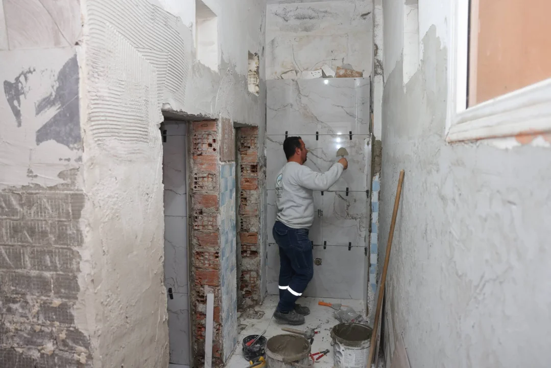 Pozantı Belediye Pasajı’nda Modern Dönüşüm: Lavabolar Yenileniyor