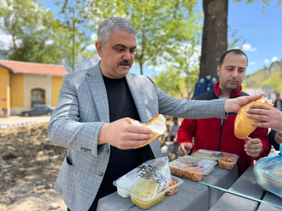 Pozantı’da Gönül Sofrası: Başkan Ali Avan Emeğin ve Emekçinin Yanında!